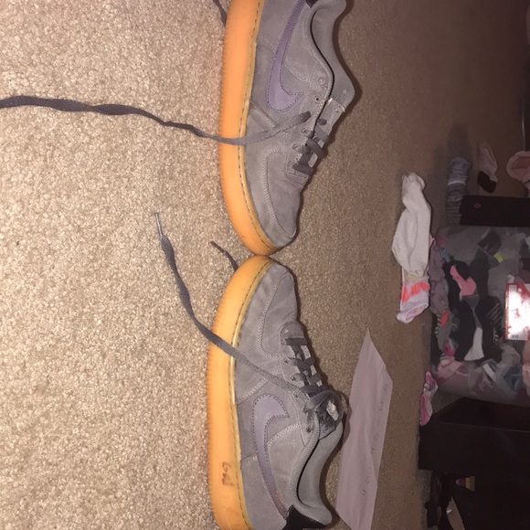 Nike Air Force - Picture 3 of 8